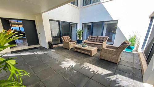 Villa Sapphire Blue