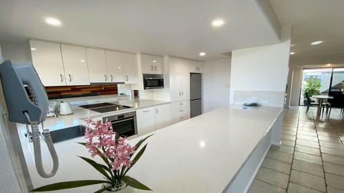 Villa Sapphire Blue