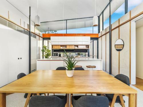 Estuary House Basin View 4pm Check Out Sundays