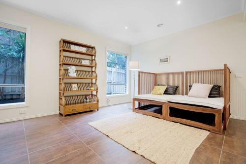Magnificent Lux Stay@mont Albert 4br/wifi/garage