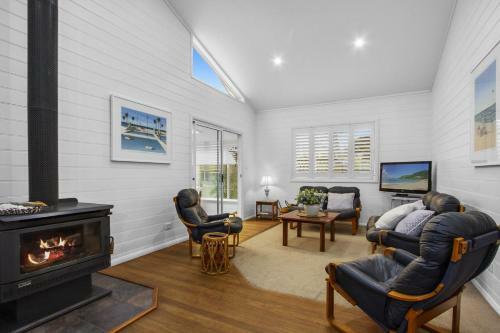 3 Macleay St, Narrawallee