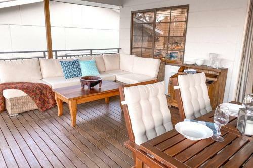 Little Beach Bungalow - At Bartlett's