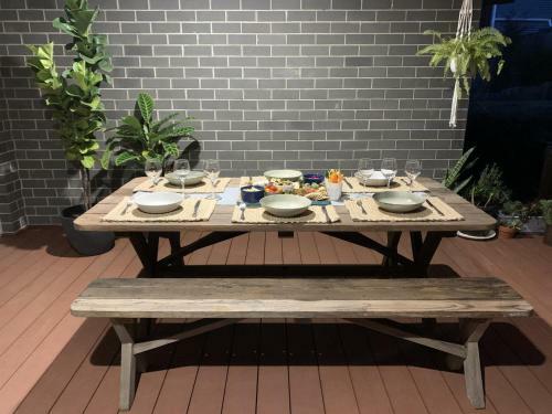 Sunny's House Byo Linen