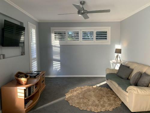 Sunny's House Byo Linen