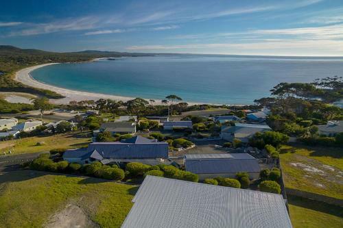 Nautilus Bay Of Fires