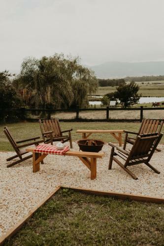 The Hunter House / / Stylish House In Ellalong