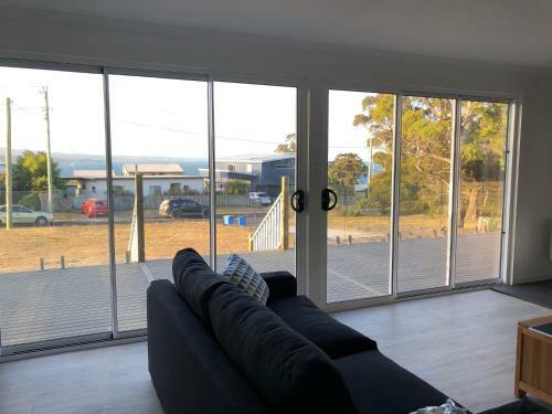 Binalong Brae @ Bay Of Fires Two Bedroom Both With Ensuites