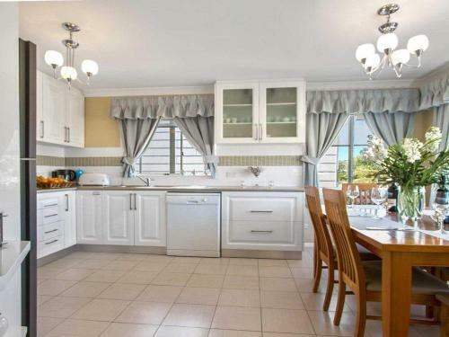 Sea Gem - Air Conditioned And Fireplace