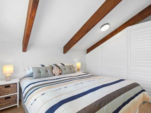 The Chalet At Callala Beach - Beach House Character