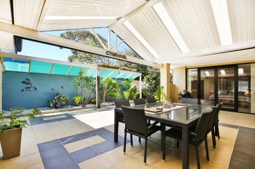 Sandy Bottom - Pet Friendly - 3 Min Walk To Beach