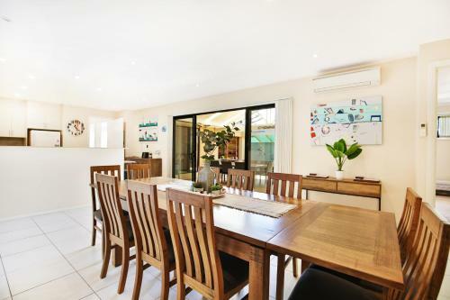 Sandy Bottom - Pet Friendly - 3 Min Walk To Beach