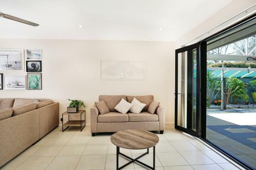 Sandy Bottom - Pet Friendly - 3 Min Walk To Beach