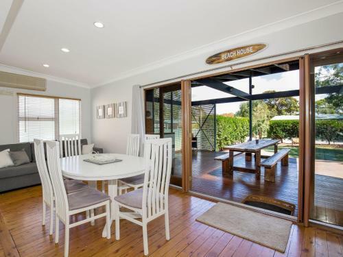 Quay Haven I Pet Friendly I Directly Opposite Beach