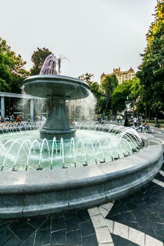 Apartment On 28 Mall