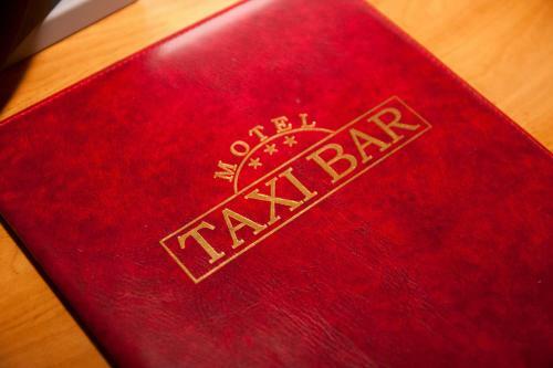 Taxi Bar Motel