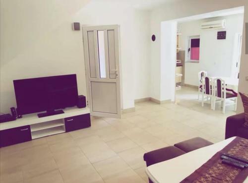 Private Riverside Villa Silvia