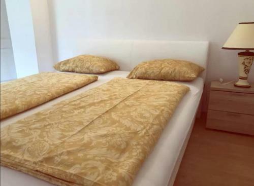 Private Riverside Villa Silvia