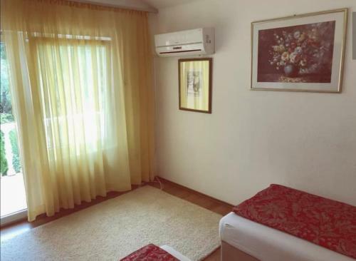 Private Riverside Villa Silvia