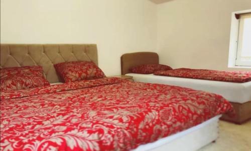 Private Riverside Villa Silvia