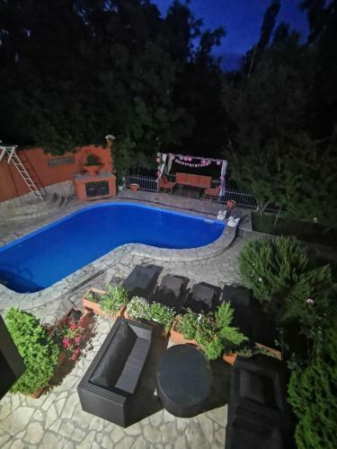 Private Riverside Villa Silvia