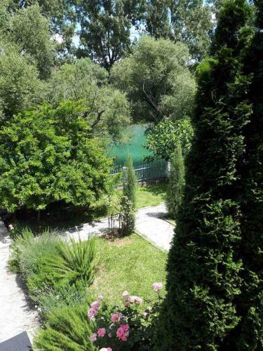 Private Riverside Villa Silvia