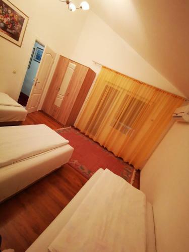 Private Riverside Villa Silvia