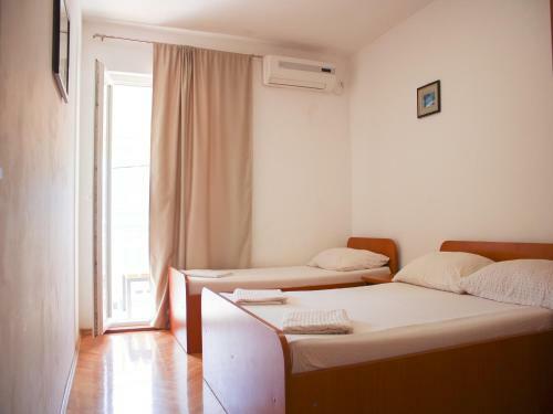 Hostal Apartments And Rooms Mato