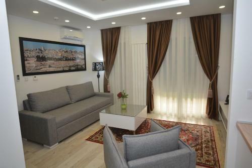 Apart Hotel Family