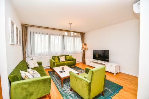 Modern 2bdr Apartment-best View- Free Parking