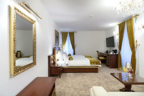 Integra Hotel
