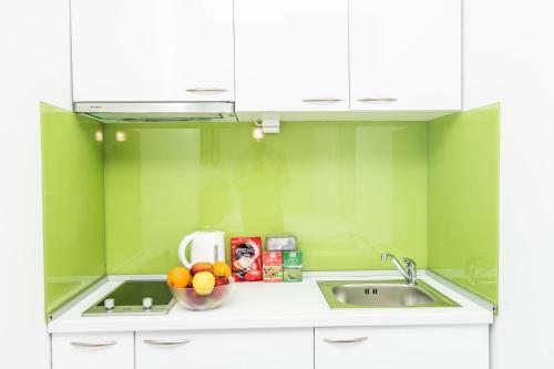 150sqm Apartment With 4 Units! Great For Groups