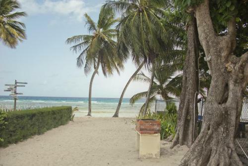 Villa Three Bedroom Apartment On The Beach