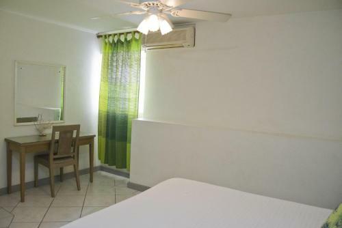 Villa Three Bedroom Apartment On The Beach