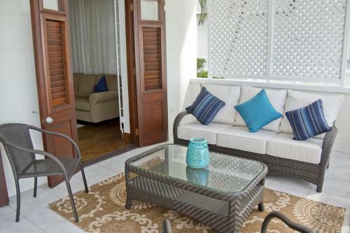 Amazing Beach Front Villa On The South Coast