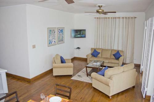 Amazing Beach Front Villa On The South Coast