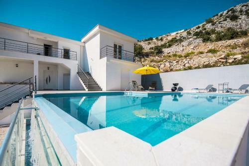 Apartment Alice With Private Pool Near Dubrovnik