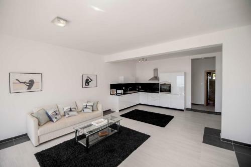 Apartment Alice With Private Pool Near Dubrovnik