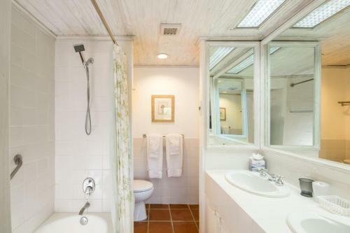 Condos At Glitter Bay Estate By Blue Sky Luxury