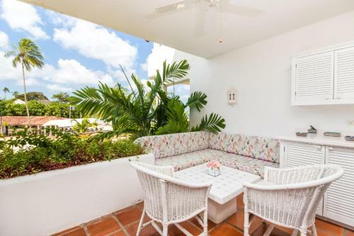 Condos At Glitter Bay Estate By Blue Sky Luxury
