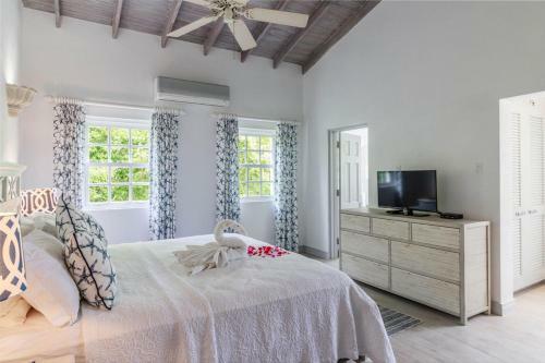Villa Westshore Beach House By Blue Sky Luxury