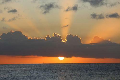 Apartamento Sea Glass Villa - Spacious 1 Bed, 2 Bath On West Coast