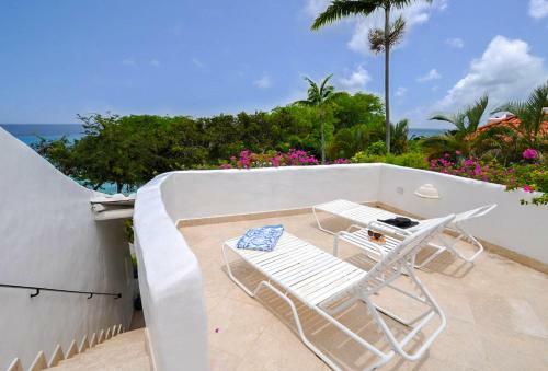 Weston Villa Sleeps 6 With Pool And Air Con