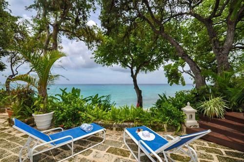 Weston Villa Sleeps 6 With Pool And Air Con