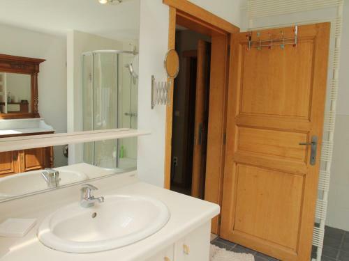 Cozy Villa In Marche-en-famenne With Private Pool