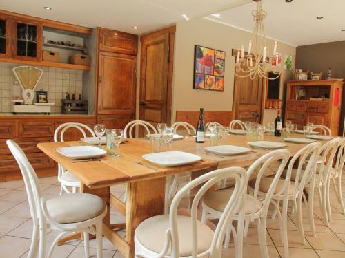Cozy Villa In Marche-en-famenne With Private Pool