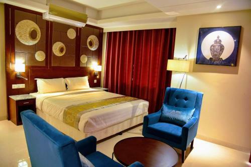 Hotel Annex Suites