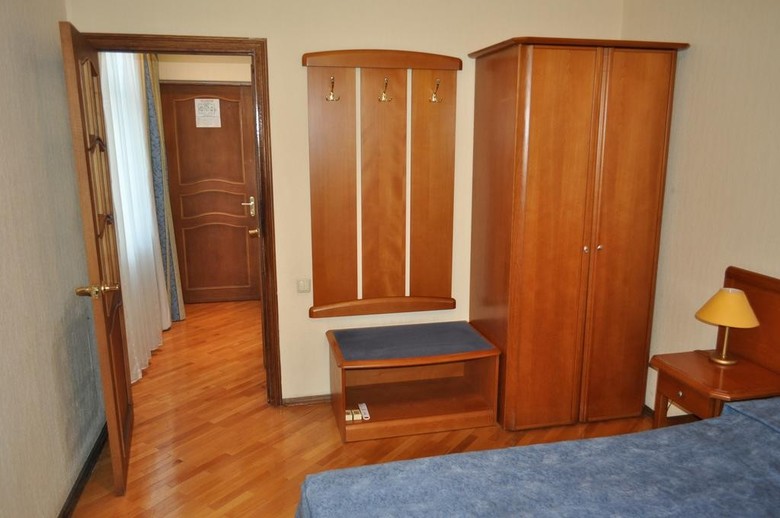 Ozerkovskaya Hotel