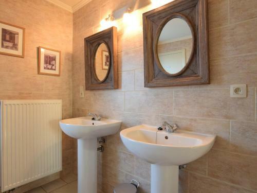 Modern Holiday Home By The Forest In Erezee