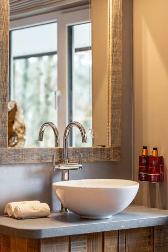 La Villa Des Sources � 500 M�tres Du Circuit