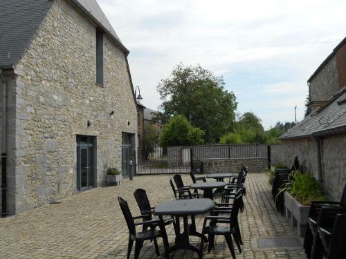 Comfortable Holiday Home Near Forest In Macon